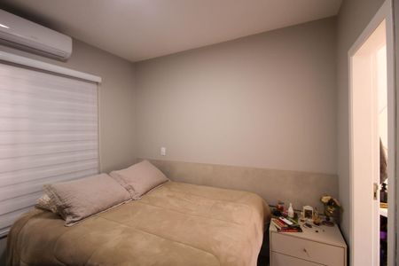 Casa à venda com 90m², 3 quartos e 2 vagas Casa à venda com 90m², 3 quartos e 2 vagasSuíte