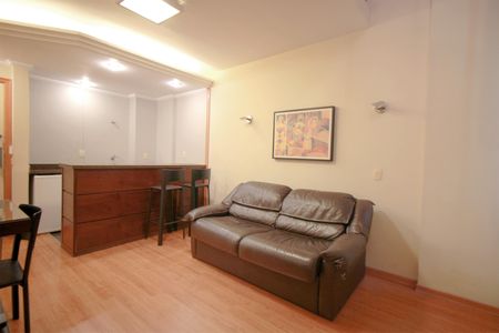 Sala de apartamento para alugar com 1 quarto, 50m² em Savassi, Belo Horizonte