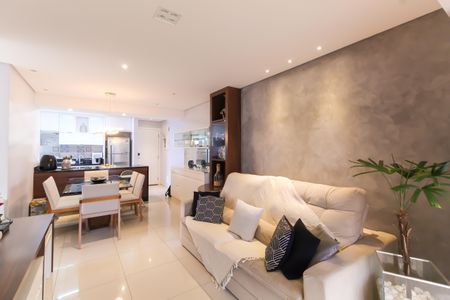 Sala de apartamento à venda com 2 quartos, 79m² em Vila Bertioga, São Paulo