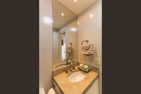 Apartamento à venda com 79m², 2 quartos e 2 vagasBanheiro