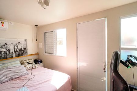 Casa à venda com 231m², 5 quartos e 3 vagasEscritório