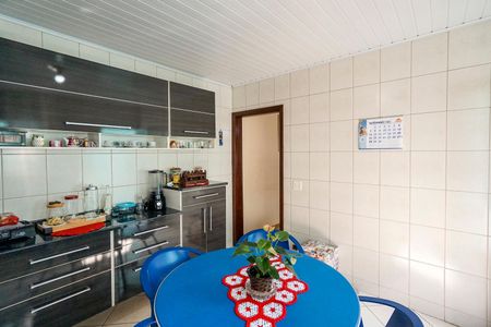 Casa à venda com 231m², 5 quartos e 3 vagasCozinha
