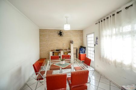 Casa à venda com 231m², 5 quartos e 3 vagasCopa