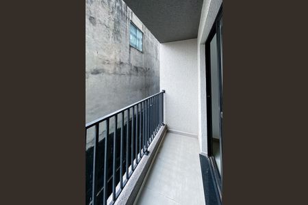 Studio para alugar com 19m², 0 quarto e sem vaga Studio para alugar com 19m², 0 quarto e sem vagaVaranda