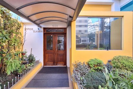 Apartamento à venda com 50m², 2 quartos e 1 vagaFachada e portaria