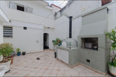 Casa à venda com 300m², 3 quartos e 4 vagasQuintal