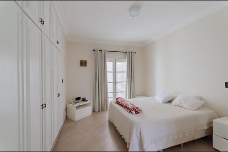 Casa à venda com 300m², 3 quartos e 4 vagasSuíte 1