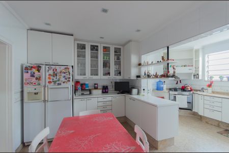 Casa à venda com 300m², 3 quartos e 4 vagasCozinha