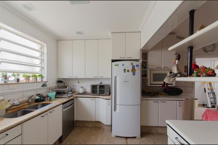 Casa à venda com 300m², 3 quartos e 4 vagasCozinha