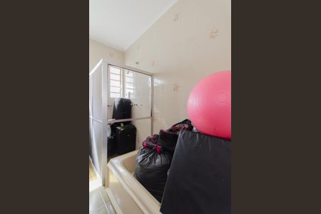 Casa à venda com 300m², 3 quartos e 4 vagasBanheiro Social