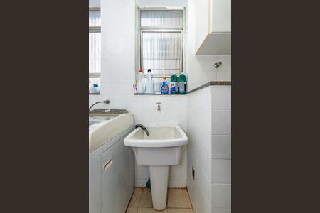 Apartamento à venda com 75m², 2 quartos e 2 vagasÁrea de Serviço