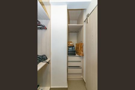Apartamento à venda com 75m², 2 quartos e 2 vagasCloset da suíte