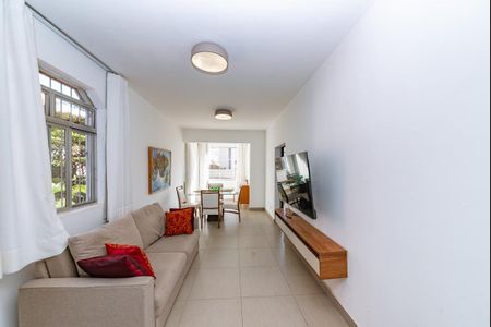 Apartamento à venda com 75m², 2 quartos e 2 vagasSala