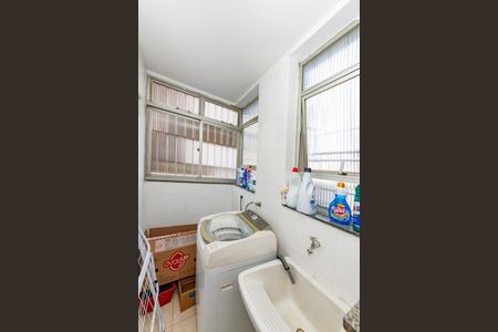 Apartamento à venda com 75m², 2 quartos e 2 vagasÁrea de Serviço