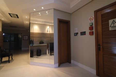 Apartamento à venda com 80m², 2 quartos e 1 vagaHall de entrada