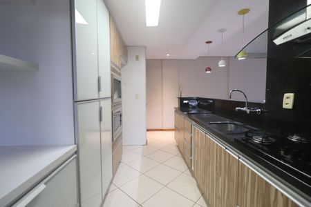 Apartamento à venda com 80m², 2 quartos e 1 vagaCozinha e Área de Serviço