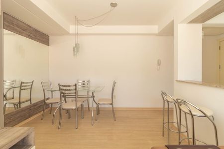 Apartamento para alugar com 174m², 3 quartos e sem vaga Apartamento para alugar com 174m², 3 quartos e sem vagaSala