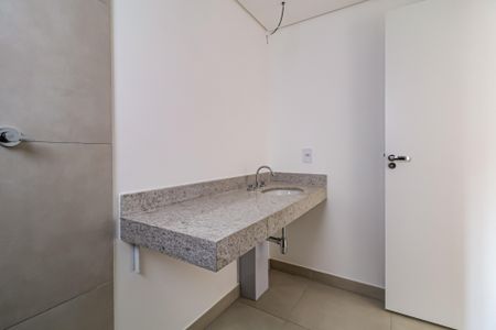 Apartamento à venda com 163m², 3 quartos e 3 vagas Apartamento à venda com 163m², 3 quartos e 3 vagasBanheiro/Suite 1