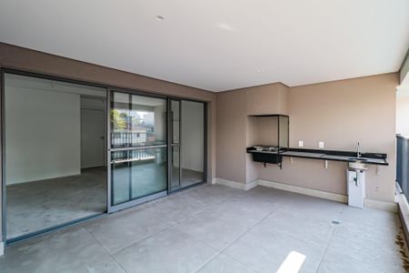 Apartamento à venda com 163m², 3 quartos e 3 vagas Apartamento à venda com 163m², 3 quartos e 3 vagasSacada/Sala