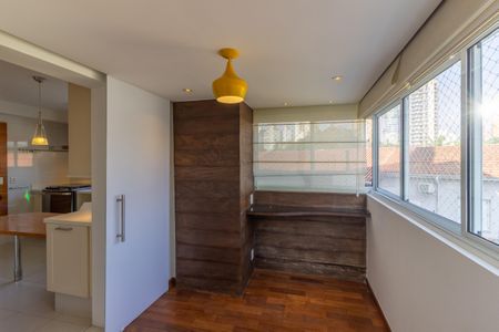 Apartamento à venda com 245m², 4 quartos e 4 vagas Apartamento à venda com 245m², 4 quartos e 4 vagasChurrasqueira