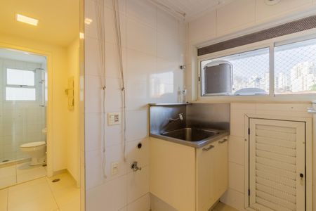 Apartamento à venda com 245m², 4 quartos e 4 vagas Apartamento à venda com 245m², 4 quartos e 4 vagasÁrea de Serviço