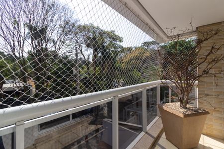 Apartamento à venda com 245m², 4 quartos e 4 vagas Apartamento à venda com 245m², 4 quartos e 4 vagasVista/Varanda da Suíte 2 e 4