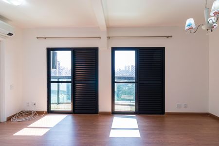 Apartamento para alugar com 300m², 3 quartos e 4 vagas Apartamento para alugar com 300m², 3 quartos e 4 vagasQuarto 2