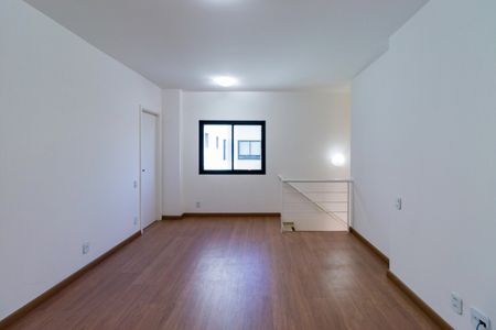 Apartamento para alugar com 300m², 3 quartos e 4 vagas Apartamento para alugar com 300m², 3 quartos e 4 vagasSala 2