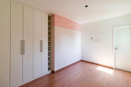 Apartamento para alugar com 300m², 3 quartos e 4 vagas Apartamento para alugar com 300m², 3 quartos e 4 vagasQuarto 1