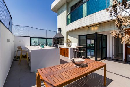 Apartamento para alugar com 300m², 3 quartos e 4 vagas Apartamento para alugar com 300m², 3 quartos e 4 vagasÁrea comum