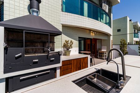 Apartamento para alugar com 300m², 3 quartos e 4 vagas Apartamento para alugar com 300m², 3 quartos e 4 vagasÁrea comum