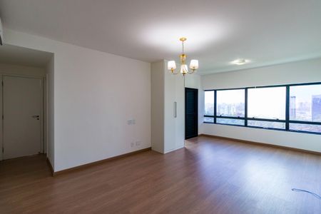 Apartamento para alugar com 300m², 3 quartos e 4 vagas Apartamento para alugar com 300m², 3 quartos e 4 vagasQuarto 3