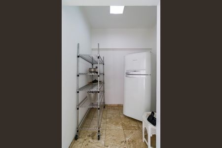 Apartamento para alugar com 300m², 3 quartos e 4 vagas Apartamento para alugar com 300m², 3 quartos e 4 vagasÁrea de Serviço