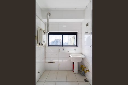 Apartamento para alugar com 300m², 3 quartos e 4 vagas Apartamento para alugar com 300m², 3 quartos e 4 vagasÁrea de Serviço