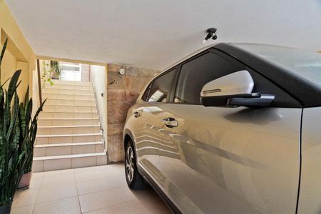 Casa à venda com 180m², 3 quartos e 2 vagas Casa à venda com 180m², 3 quartos e 2 vagasÁrea externa