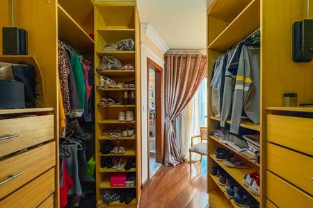 Apartamento à venda com 286m², 3 quartos e 3 vagasCloset da Suíte 3