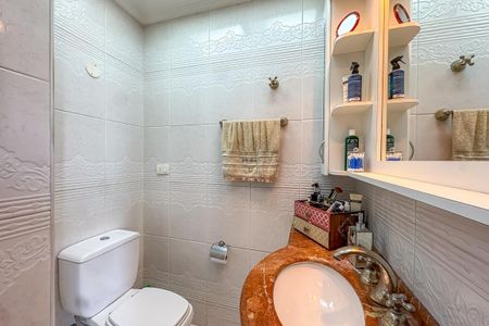 Apartamento à venda com 286m², 3 quartos e 3 vagasBanheiro da Suíte 3