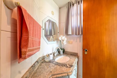 Apartamento à venda com 286m², 3 quartos e 3 vagasBanheiro de serviço