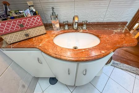 Apartamento à venda com 286m², 3 quartos e 3 vagasBanheiro da Suíte 3