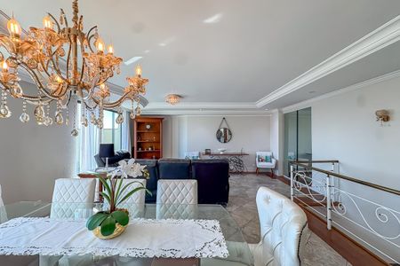 Apartamento à venda com 286m², 3 quartos e 3 vagasCopa