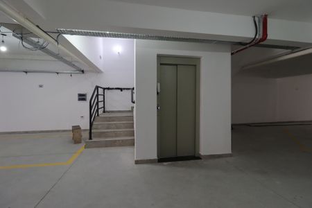 Apartamento à venda com 55m², 2 quartos e sem vagaElevador