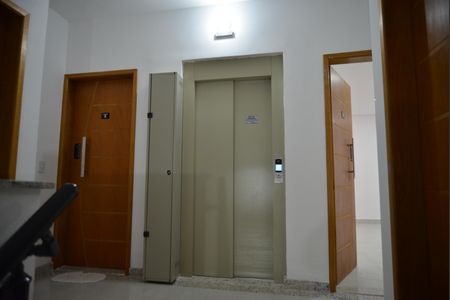 Apartamento à venda com 88m², 2 quartos e 1 vagaElevador