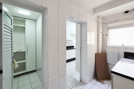 Apartamento à venda com 118m², 3 quartos e 2 vagas Apartamento à venda com 118m², 3 quartos e 2 vagasÁrea de Serviço