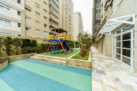 Apartamento à venda com 118m², 3 quartos e 2 vagasÁrea comum - Playground