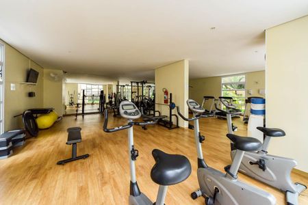 Apartamento à venda com 118m², 3 quartos e 2 vagas Apartamento à venda com 118m², 3 quartos e 2 vagasÁrea comum - Academia