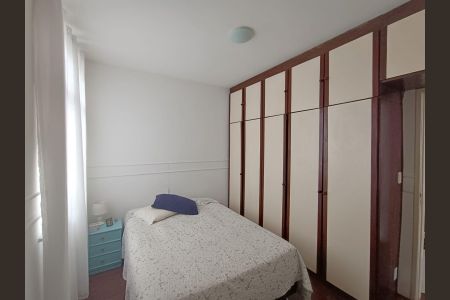 Casa à venda com 366m², 4 quartos e 3 vagas Casa à venda com 366m², 4 quartos e 3 vagasQuarto casa 1