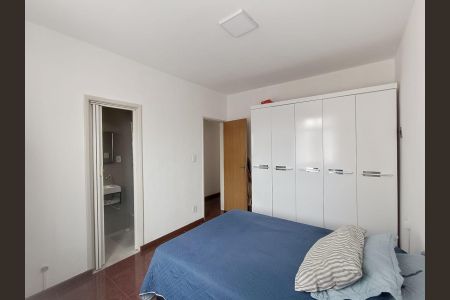 Casa à venda com 366m², 4 quartos e 3 vagas Casa à venda com 366m², 4 quartos e 3 vagasSuíte casa 1