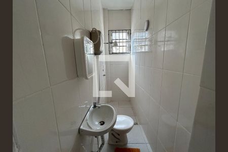 Casa à venda com 366m², 4 quartos e 3 vagasBanheiro da Suíte casa 2