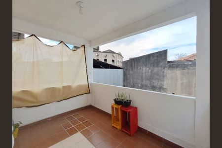 Casa à venda com 366m², 4 quartos e 3 vagas Casa à venda com 366m², 4 quartos e 3 vagasÁrea de Serviço casa 1