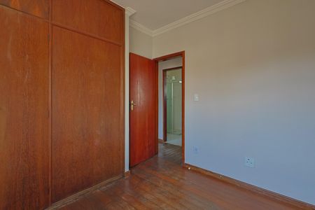 Apartamento à venda com 160m², 4 quartos e 1 vagaQuarto 2